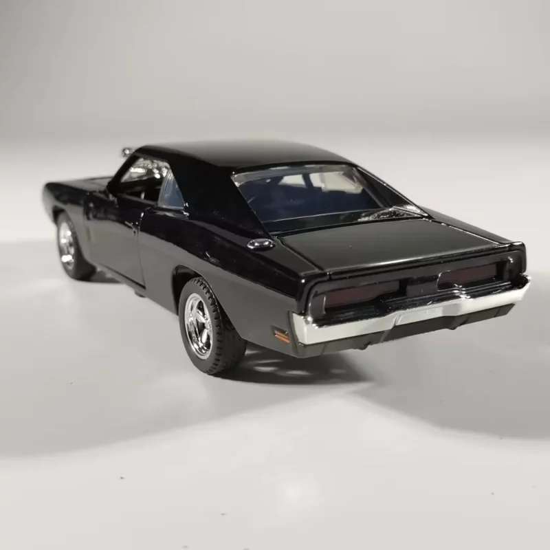 "1970 Dodge Charger Muscle Car Diecast Model - Classic Alloy Sports Supercar for Home Decor & Collectors" Scale 1:32 - Image 6